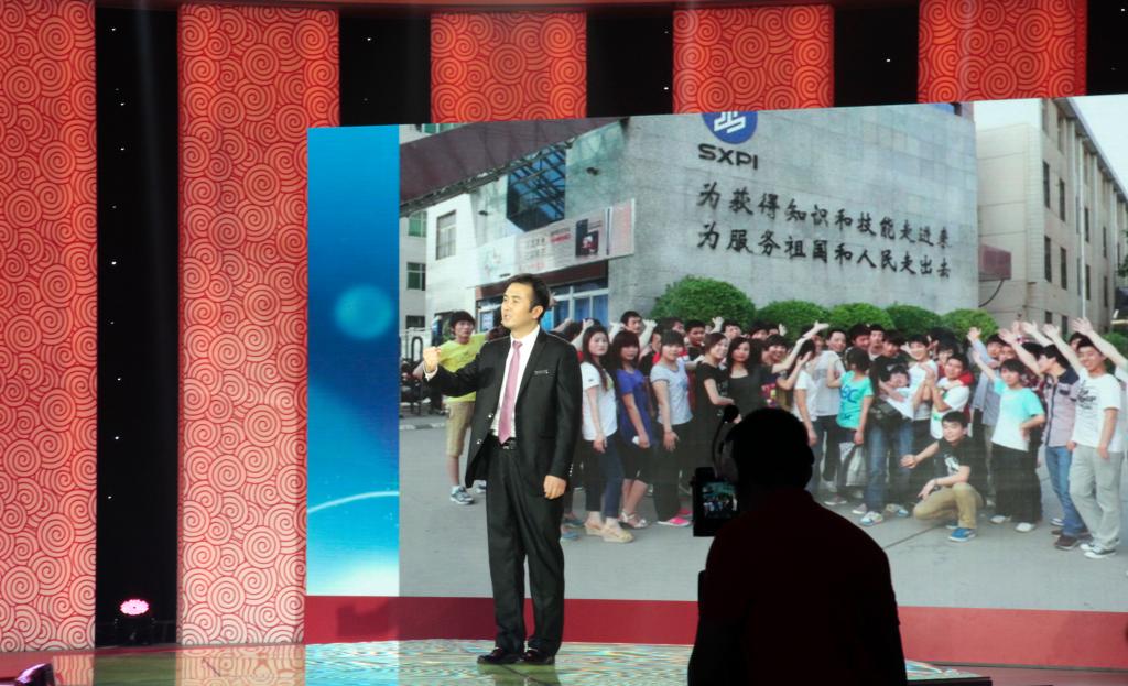 《七天,512公里家访路》的深情演绎