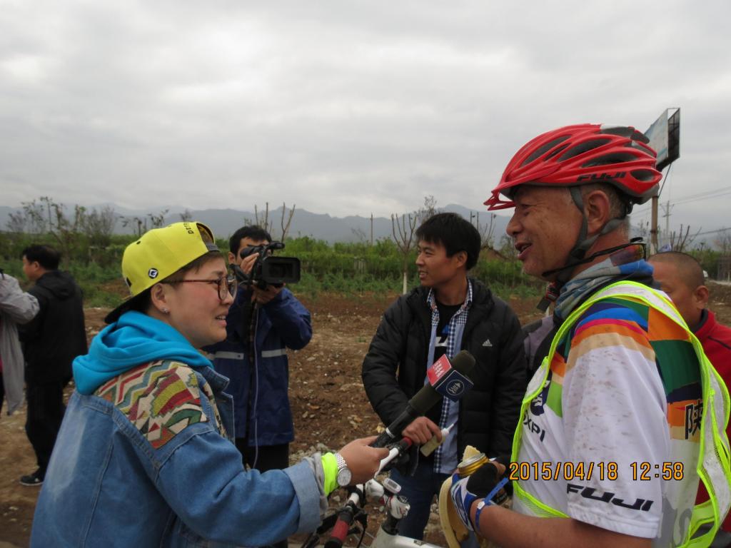 我院自行车协会张伯民会长接受媒体专访